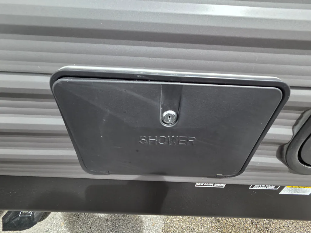 2026 Coachmen Catalina Legacy Edition 273DBHCK, Photos photo 12