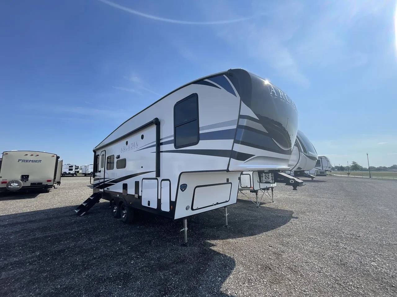 2023 Keystone Arcadia Super Lite 253SLRD - Photo 3