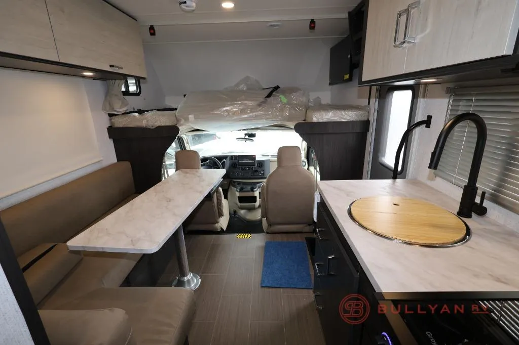 2027 Winnebago Sunflyer 24GG - Photo 3