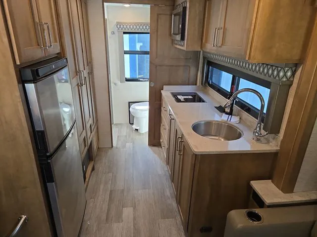 2023 Tiffin Wayfarer 25 JW, Photos photo 6