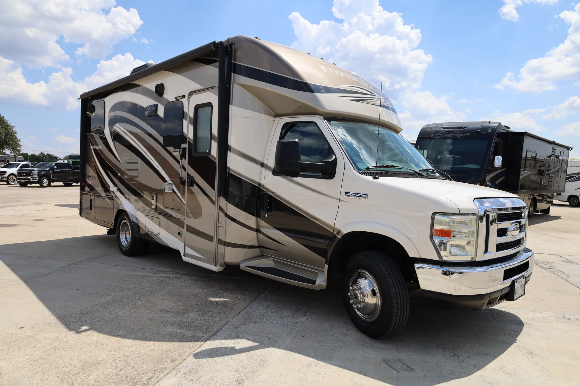 2016 Forest River Forester 2431S