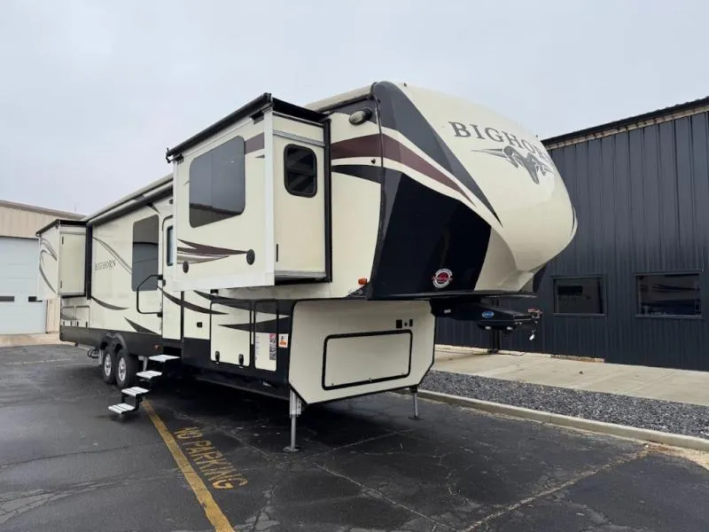 2018 Heartland Bighorn 3750FL - Photo 4