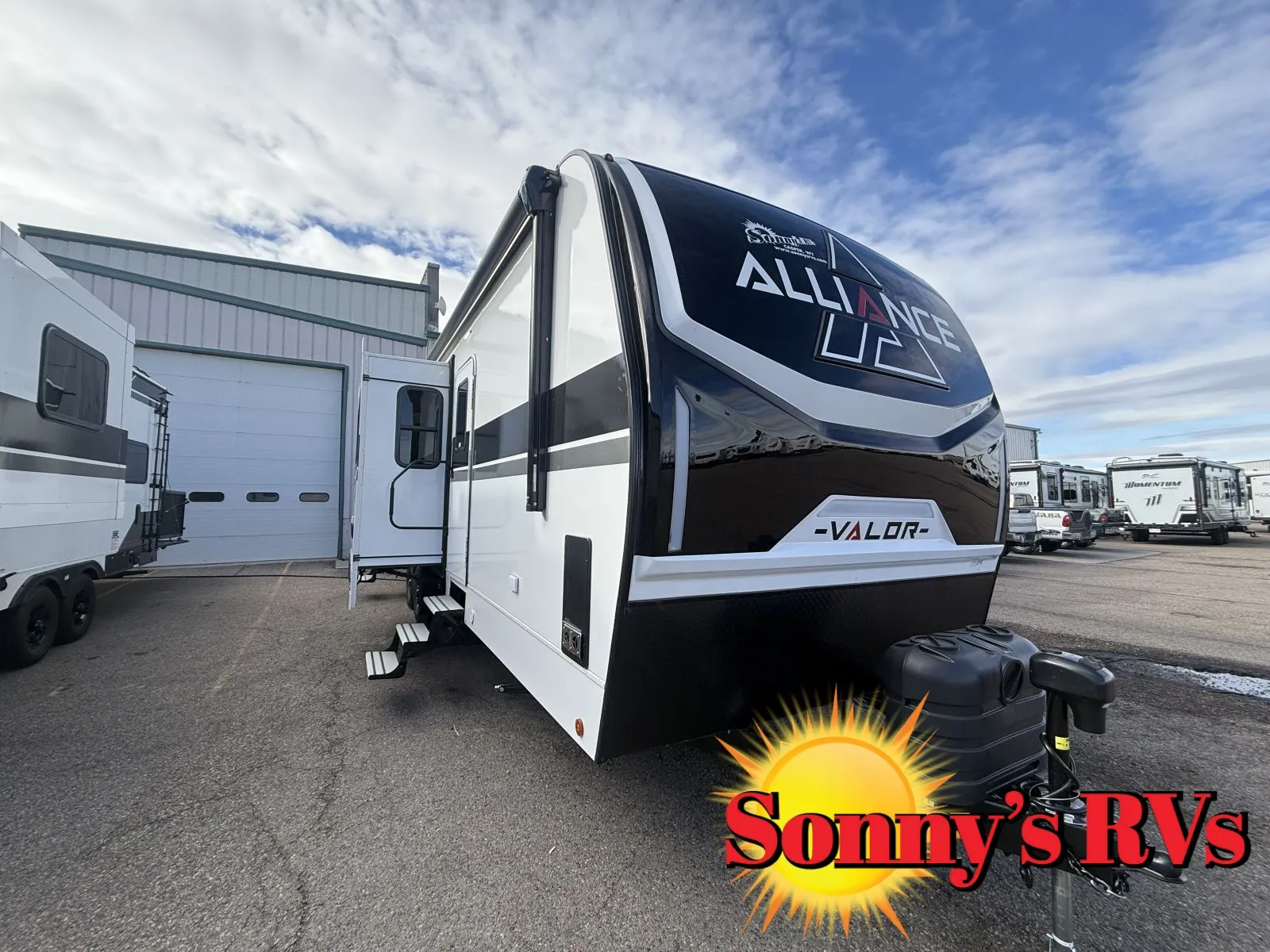 2026 Alliance RV Valor 32T13 - Photo 2