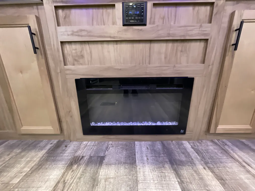 2023 Forest River Cherokee 306MM, Photos photo 15