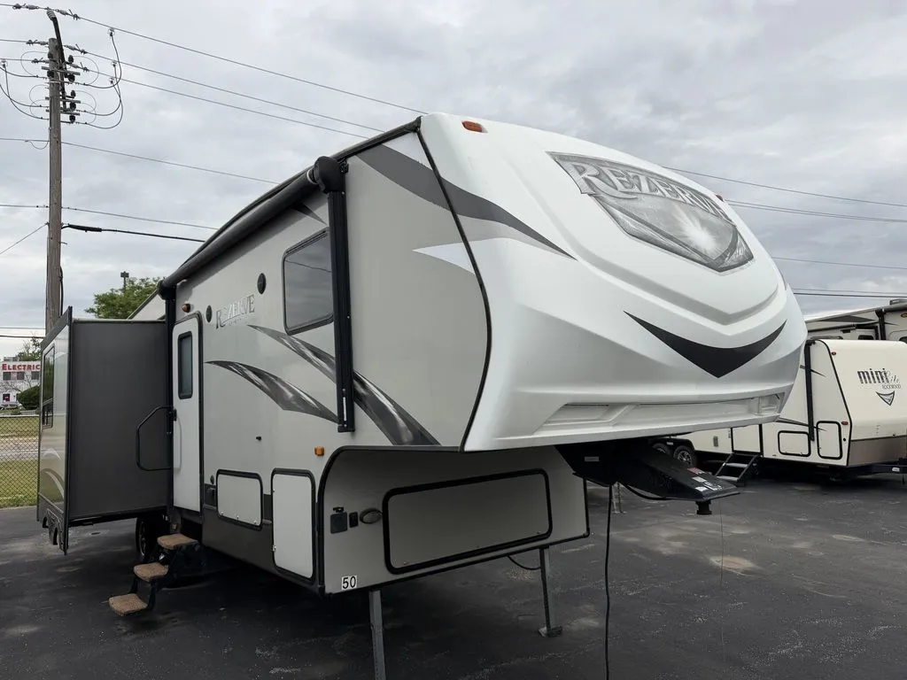 2015 CrossRoads Rezerve RFZ28RL - Photo 2