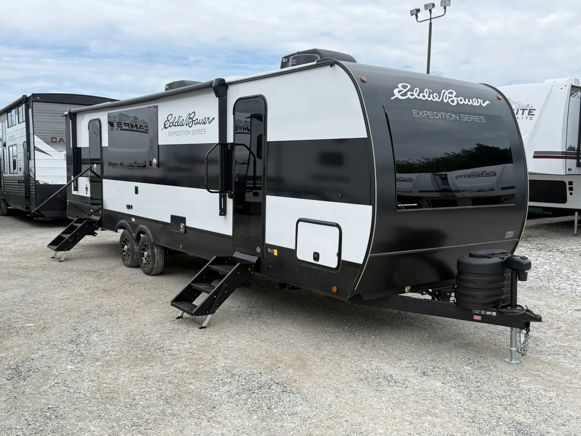 2026 Keystone Eddie Bauer Expedition 295BH - Main photo
