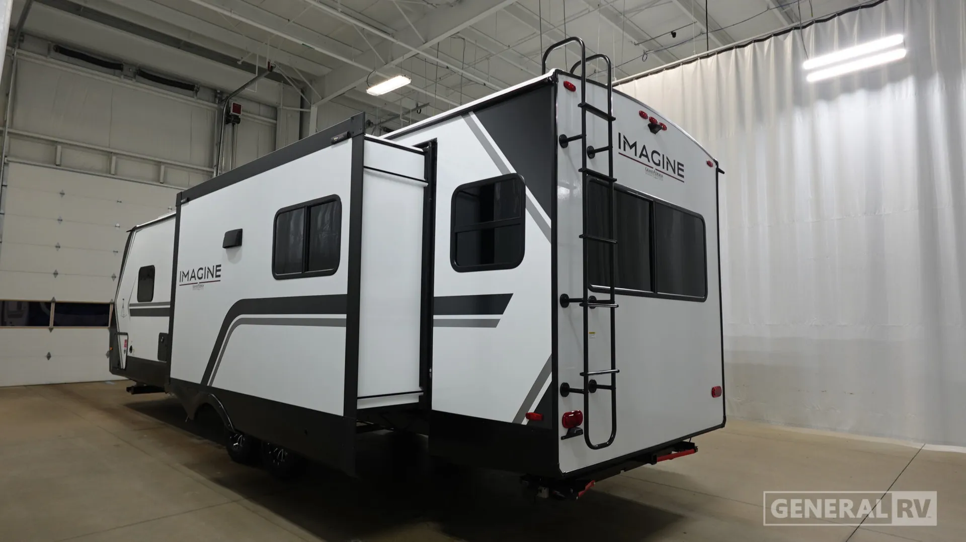 2026 Grand Design Imagine 2970RL - Photo 4