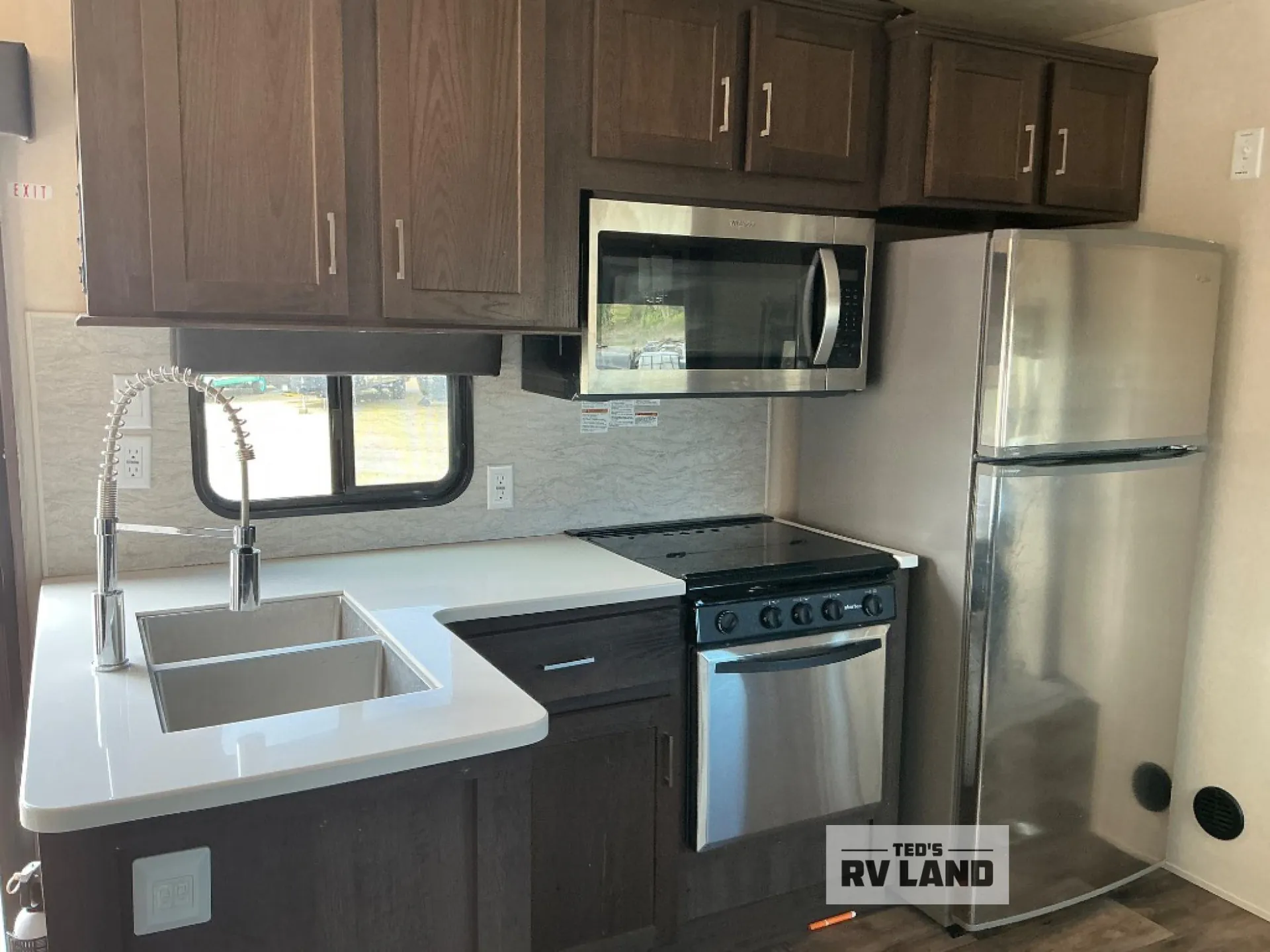 2019 Forest River Salem Villa 42QBQ — Photo 6