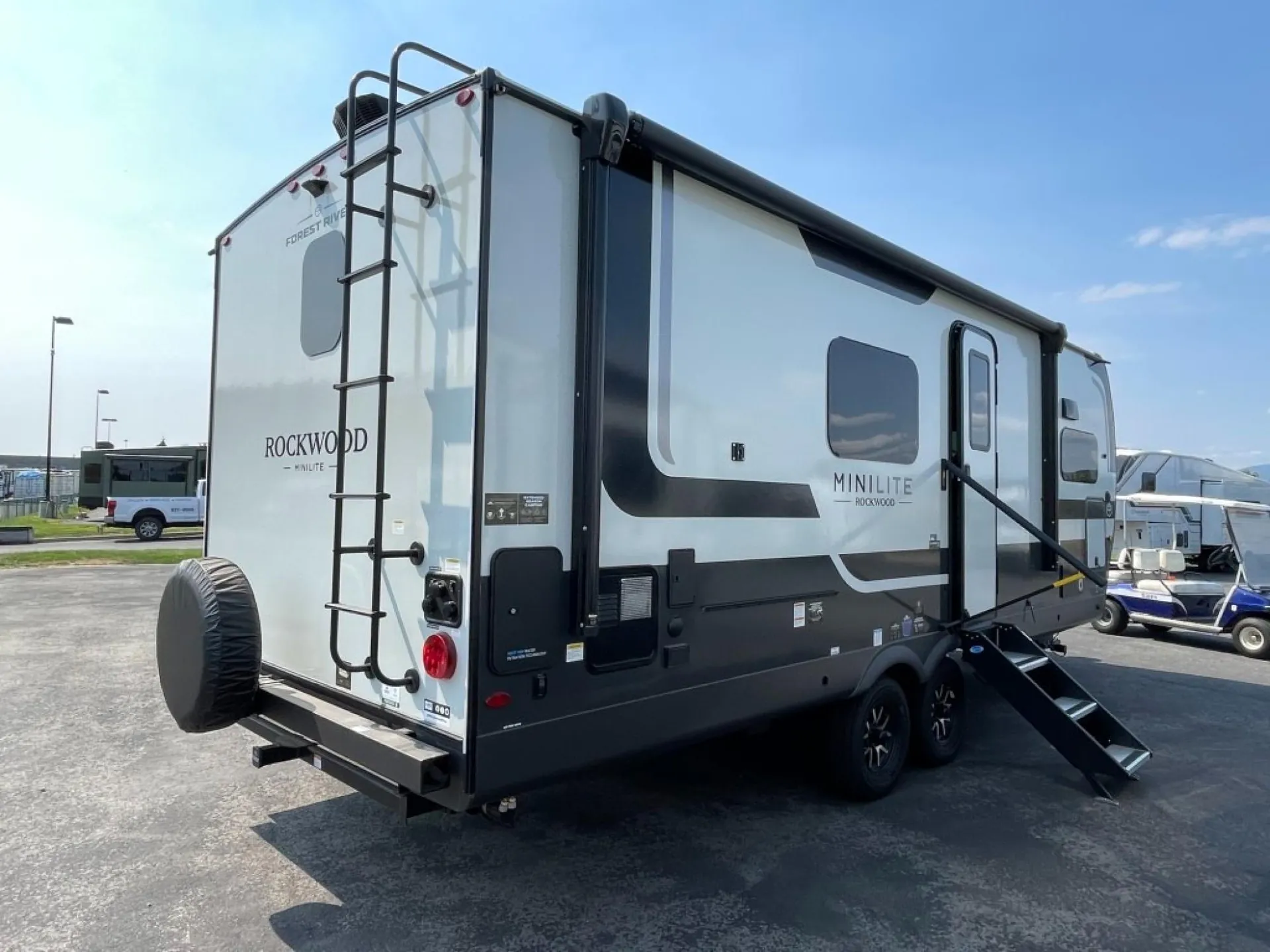 2027 Forest River Rockwood Mini Lite 2523MBR — Photo 6