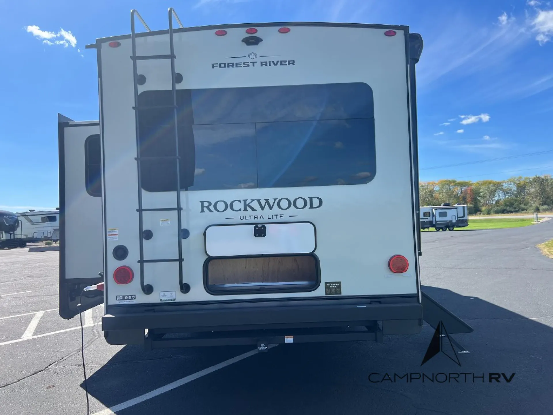 2027 Forest River Rockwood Ultra Lite 2618RD — Photo 5