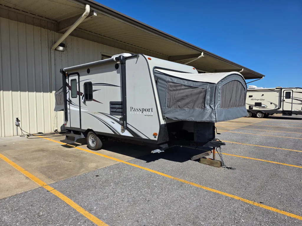 2015 Keystone Passport Express 145EXP - Photo 2