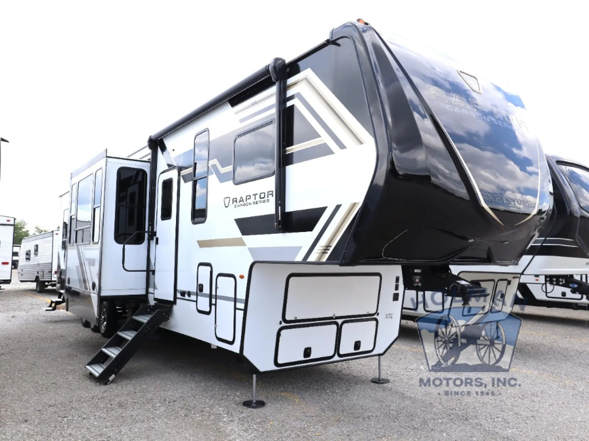 2026 Keystone Raptor Carbon 398 - Photo 2
