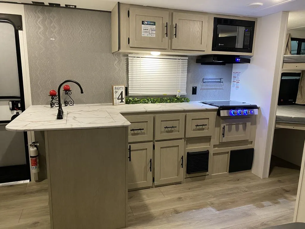2025 Shasta RVs i-5 Edition 525BHS, Photos photo 31