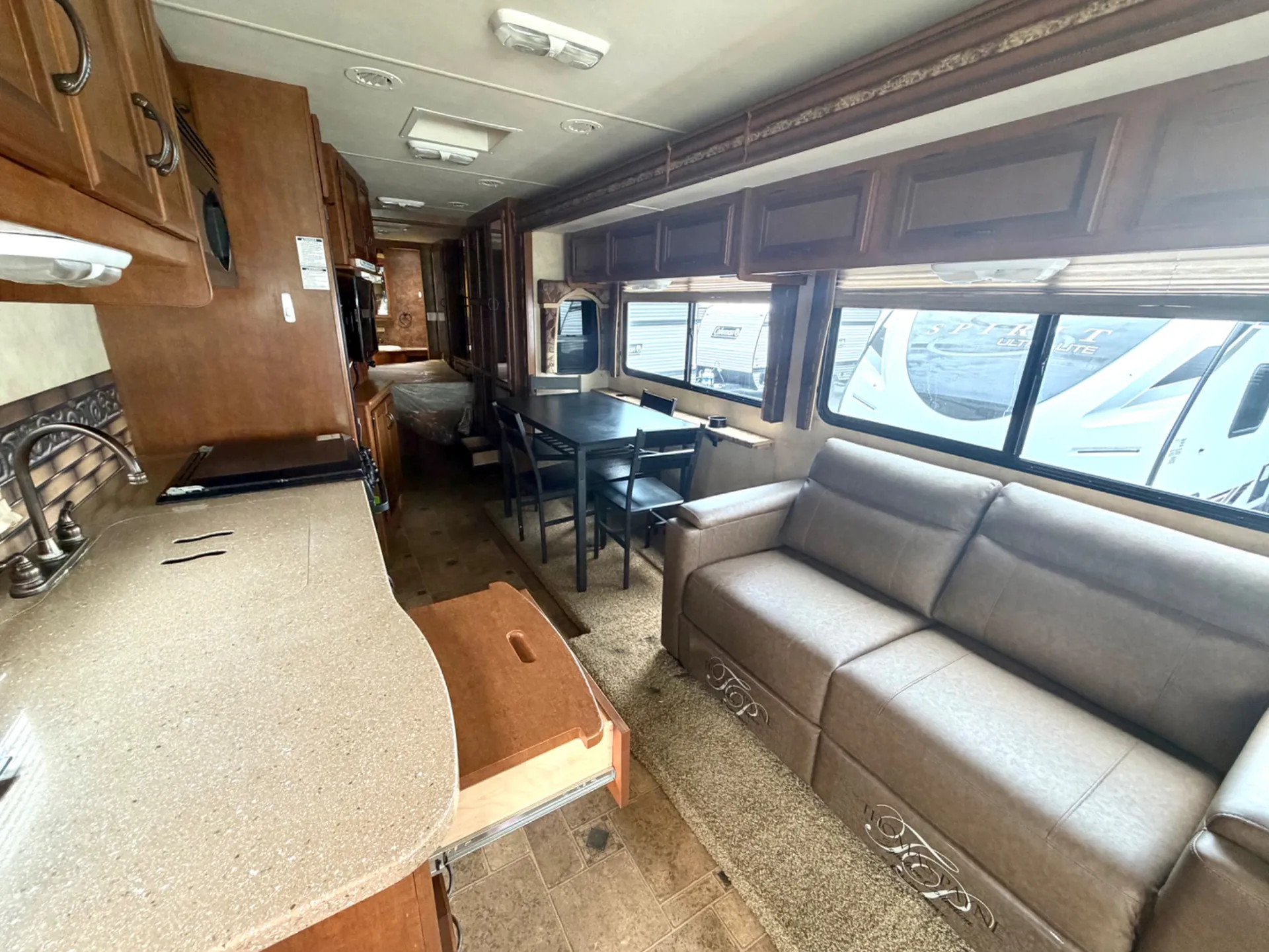 2013 Thor Motor Coach Hurricane 34E - Photo 3