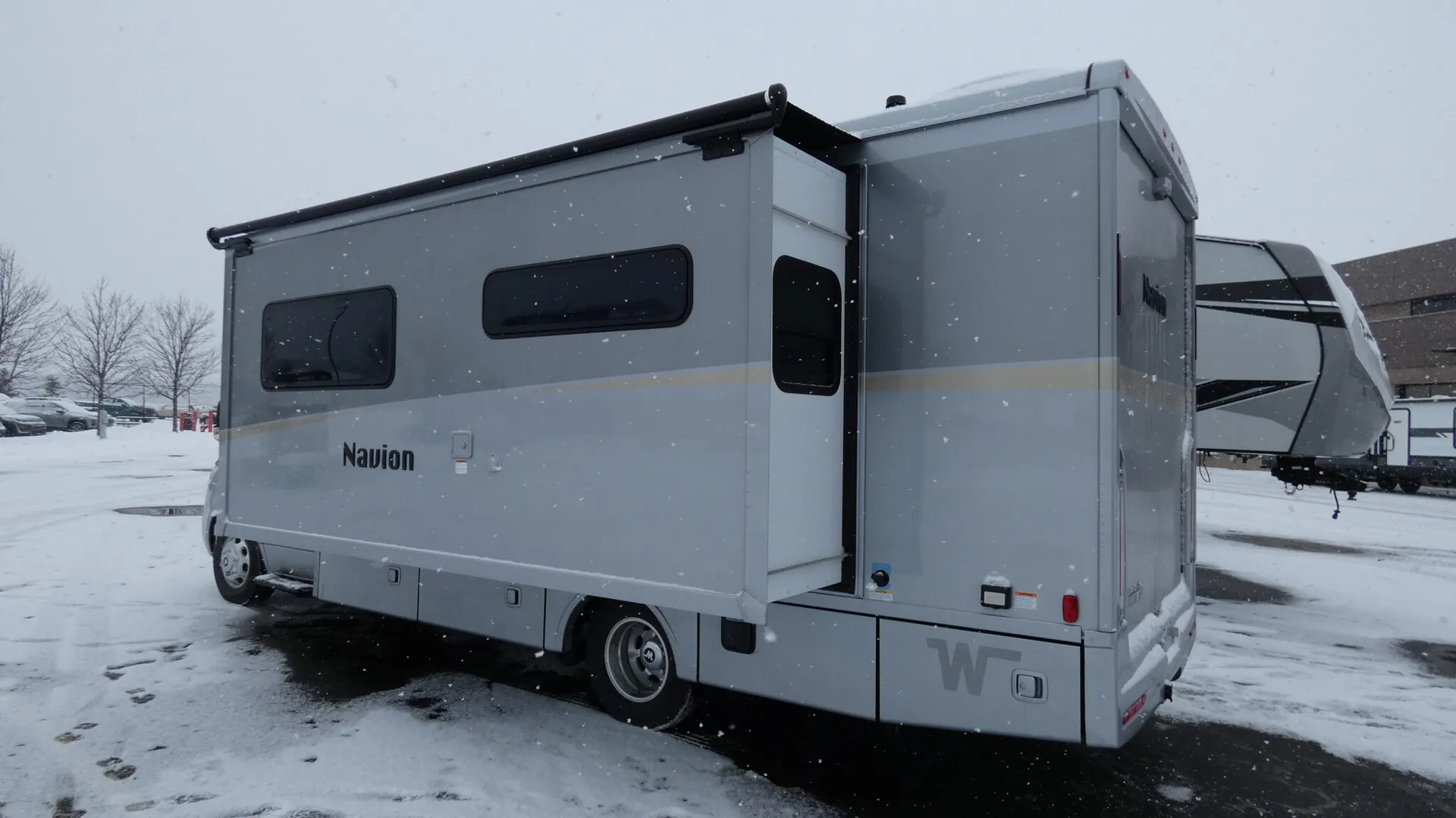 2026 Winnebago Navion 24D - Photo 4