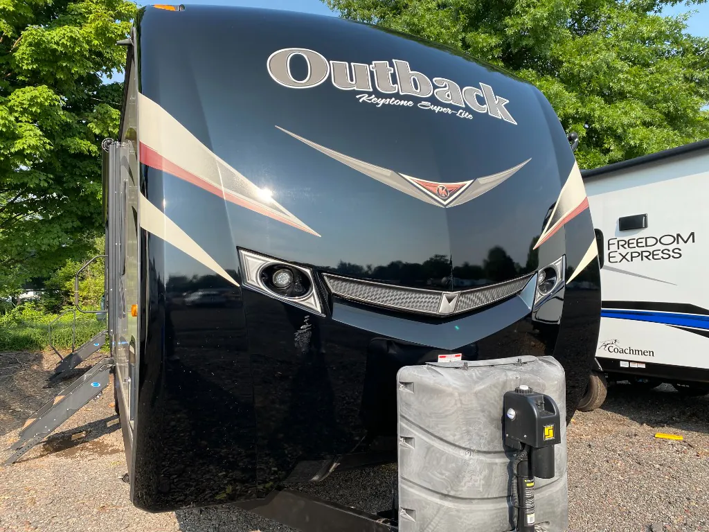 2015 Keystone Outback 277RL - Photo 4