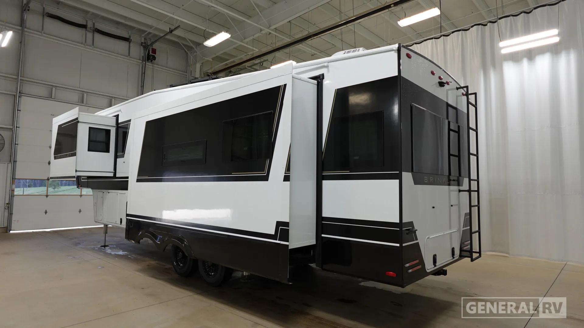 2026 Brinkley Model Z 3100 - Photo 4