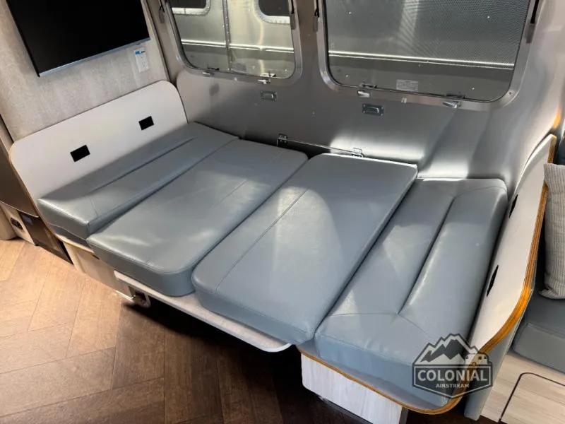 2026 Airstream International 30RB - Photo 3