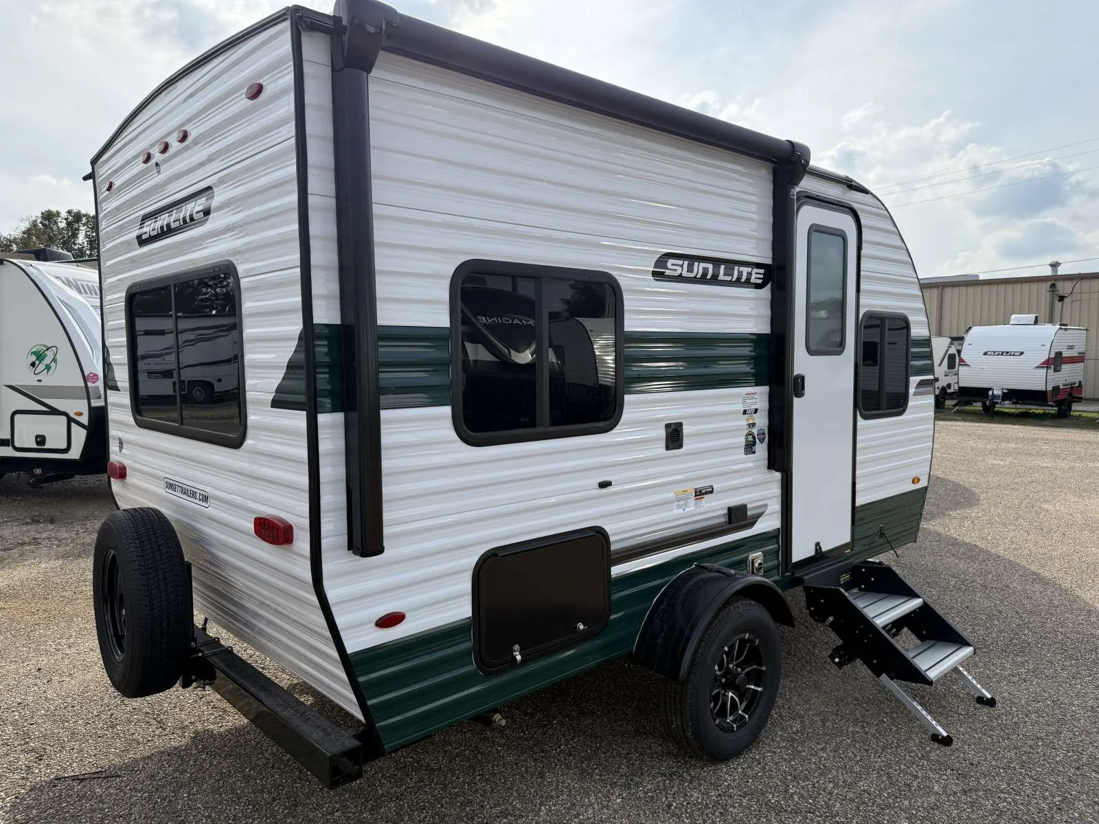 2026 SUNSET PARK RV SUNRAY 14FD - Photo 3