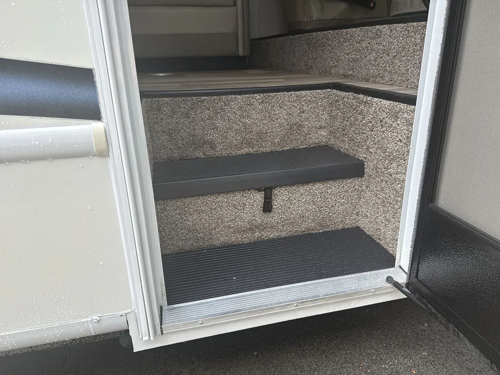 2023 Thor Motor Coach Vegas 24.3, Photos photo 31