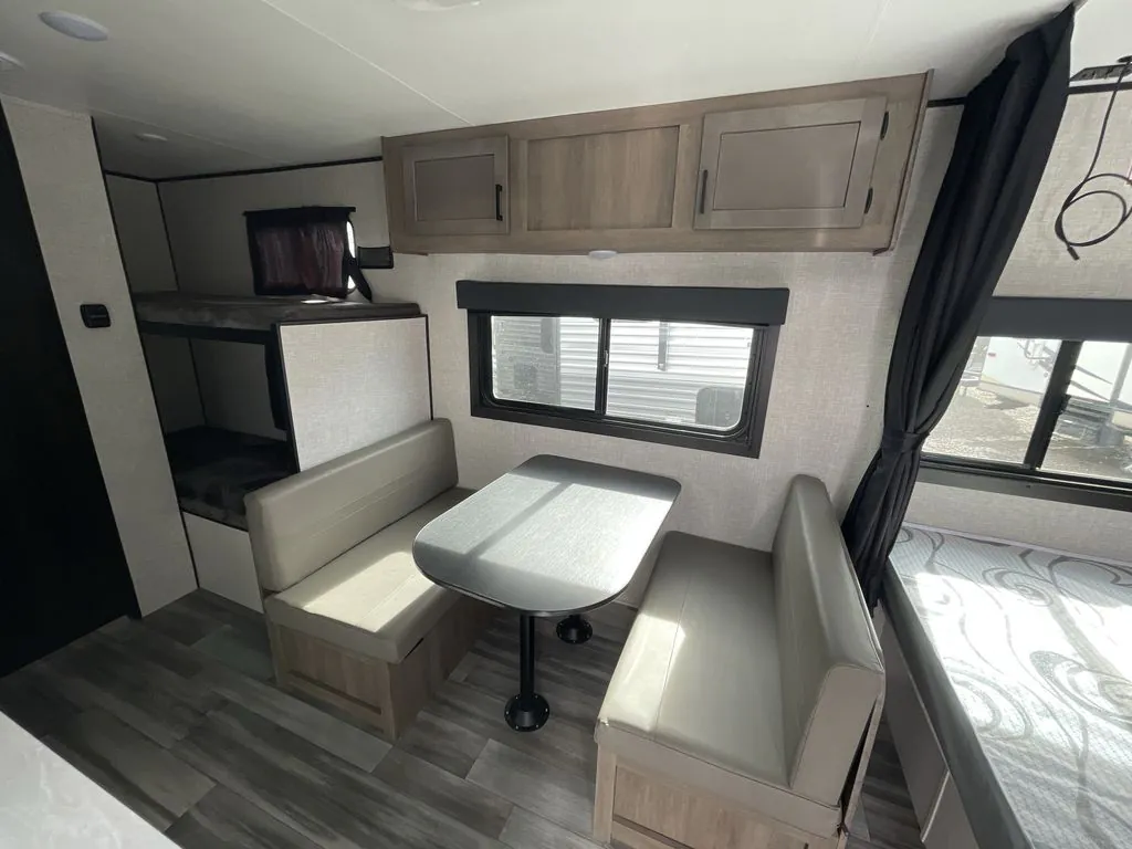 2024 Highland Ridge Open Range Conventional 19BHE dealer photo 10 from Blue Compass RV