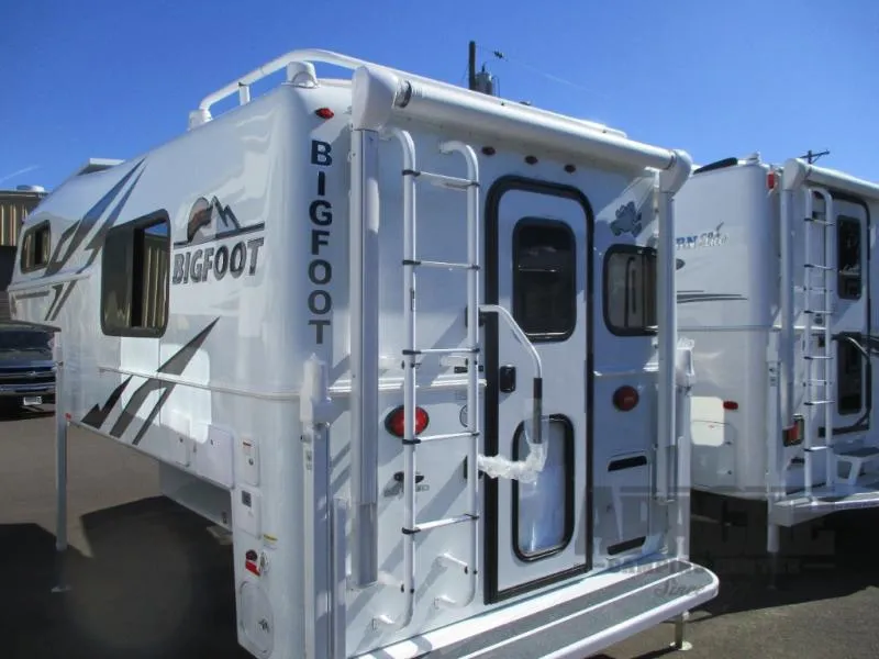 2027 Bigfoot 1500 Series 9.5FS - Photo 3