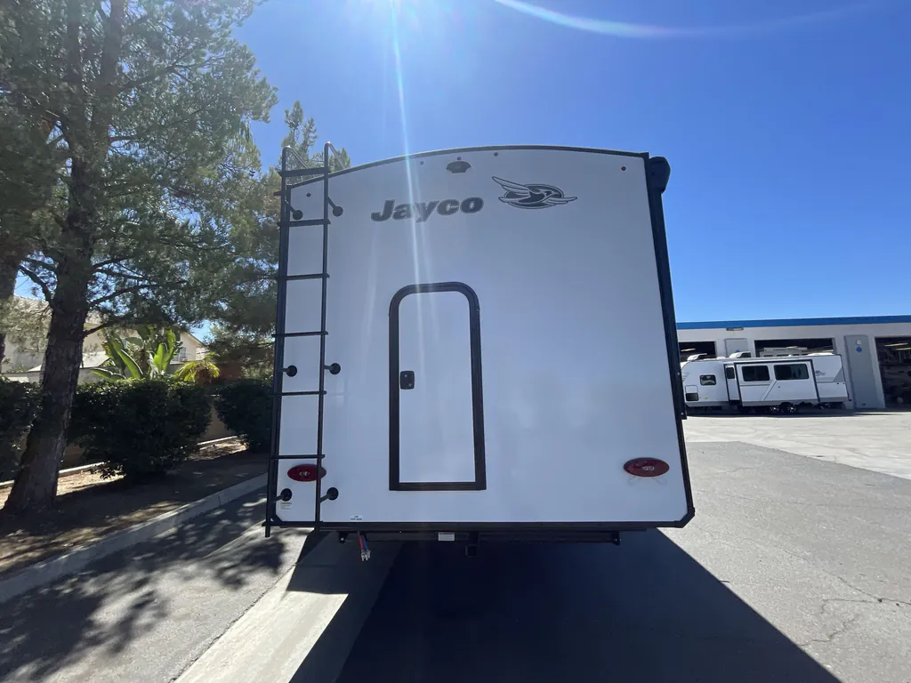 2027 Jayco Jay Feather 29BHB, Photos photo 6