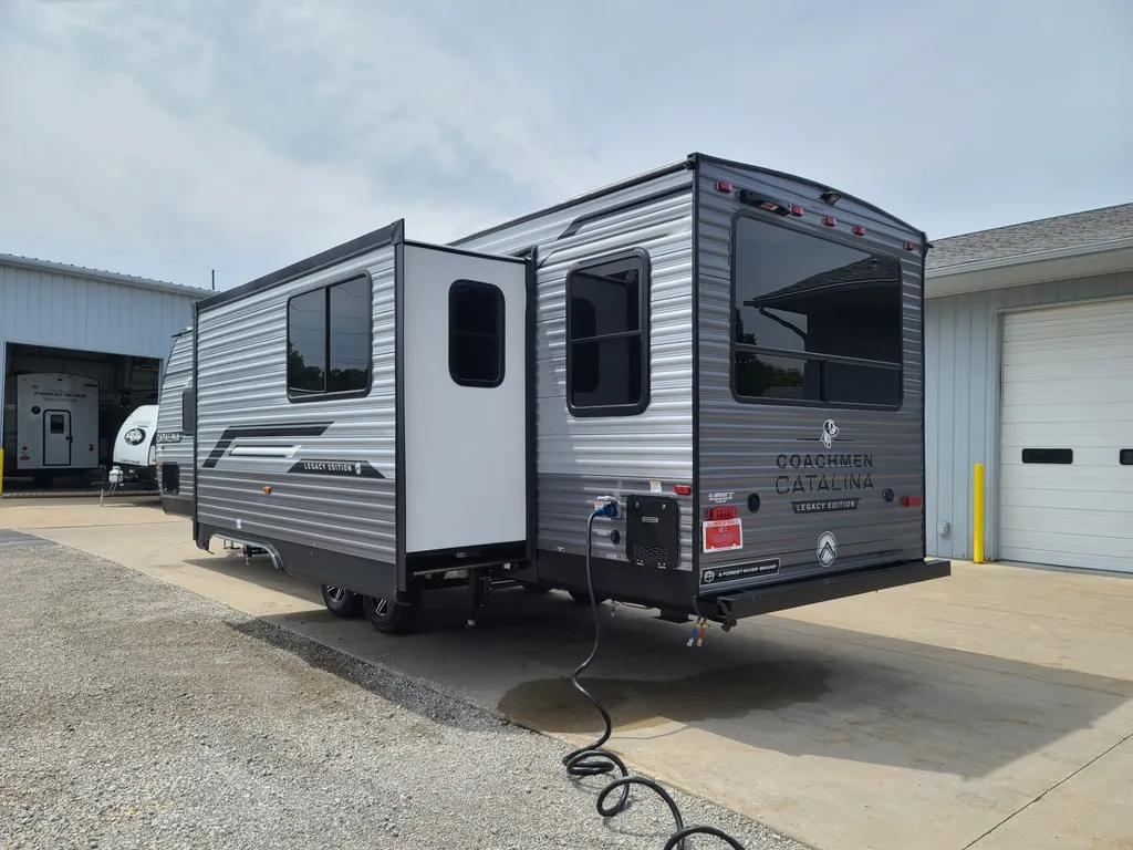 2026 Coachmen Catalina Legacy Edition 283RNR, Photos photo 5