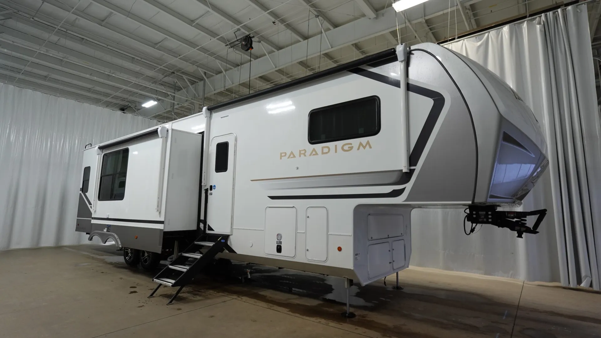 2026 Alliance RV Paradigm 395DS - Photo 2