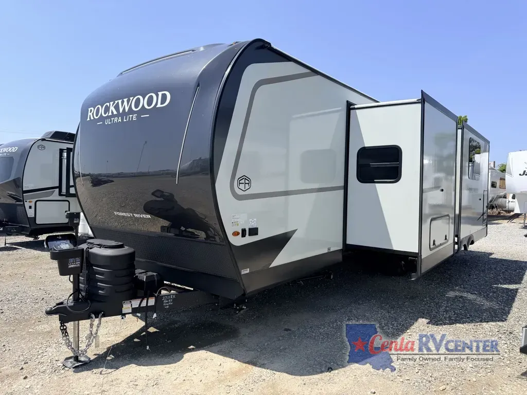 2027 Forest River Rockwood Ultra Lite 2711RK