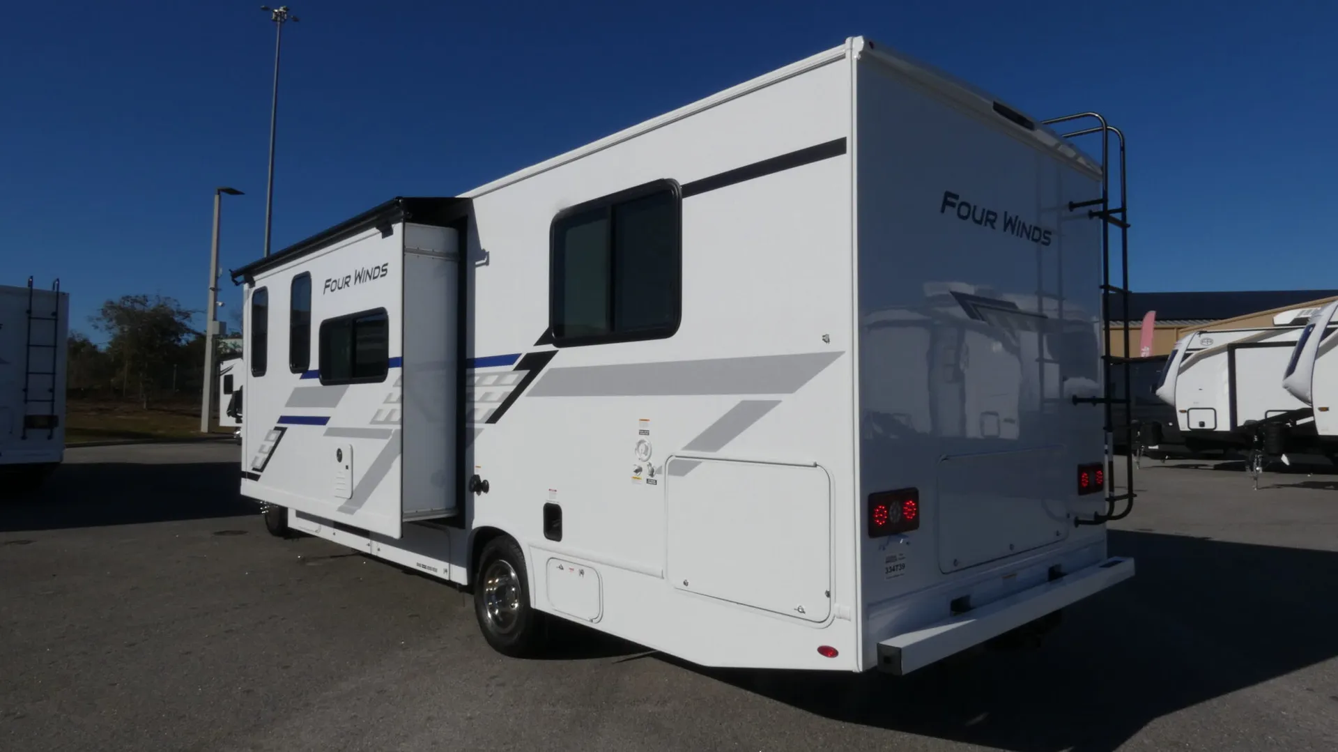 2026 Thor Motor Coach Four Winds 28Z - Photo 4