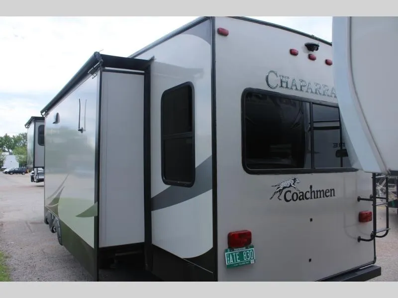 2018 Coachmen Chaparral 336TSI - Photo 3