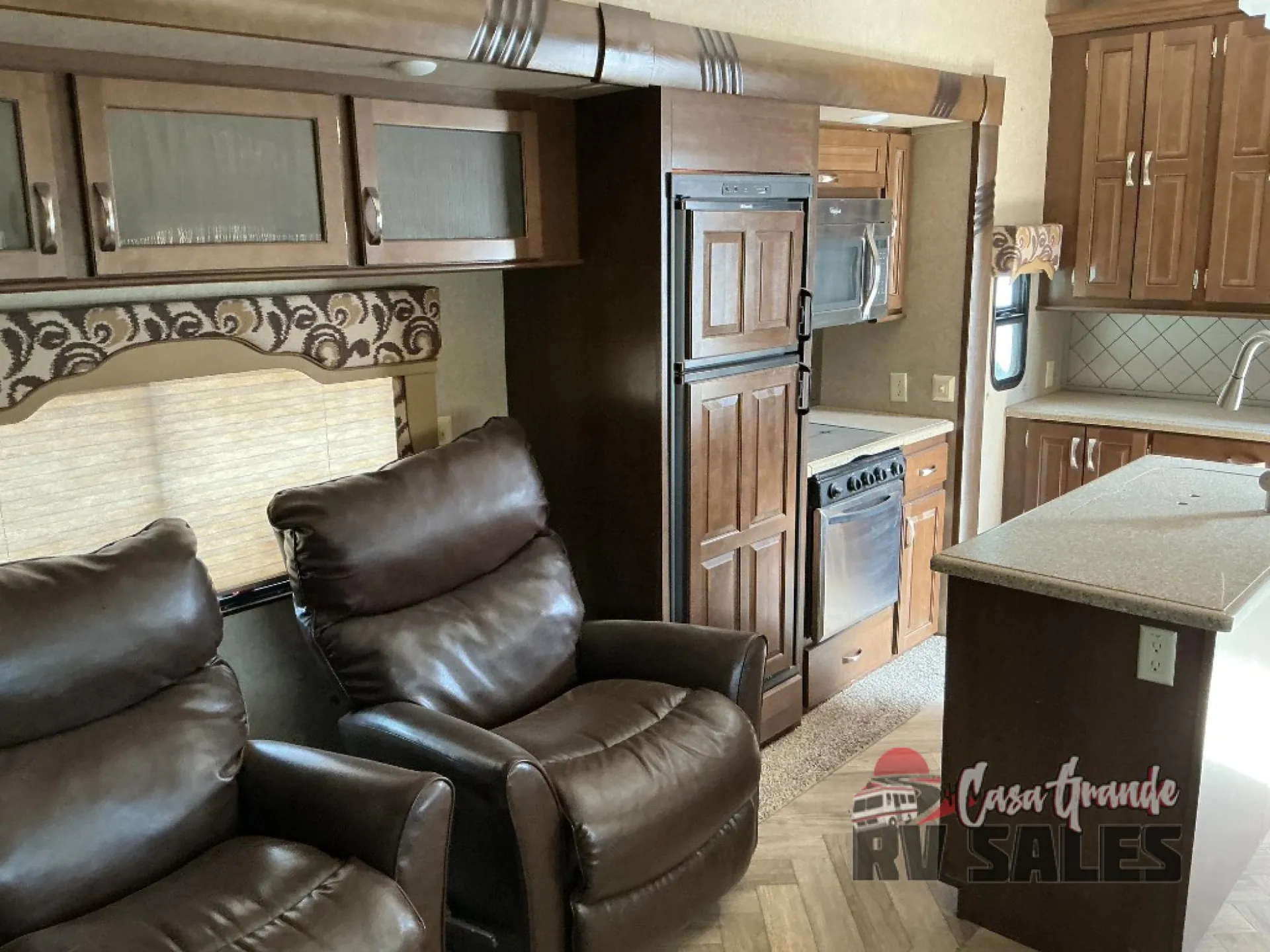 2016 Forest River Cedar Creek Silverback 29IK — Photo 6