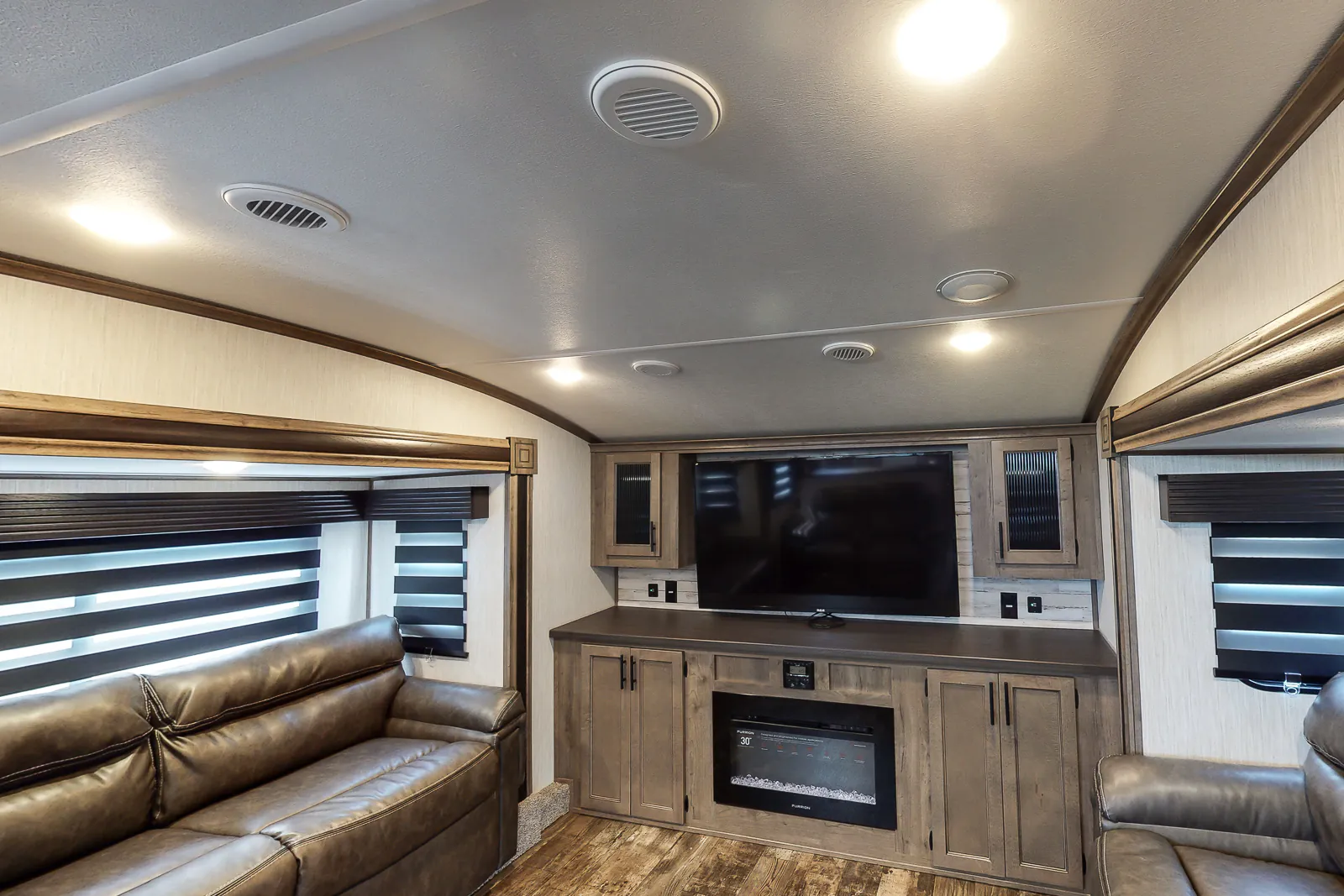 2021 Forest River Sabre 37FLH - Photo 2