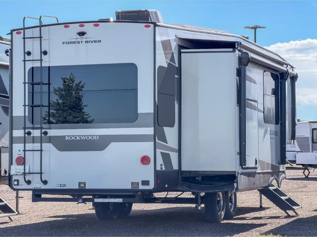 2026 Forest River Rockwood Signature R372RL, Photos photo 18