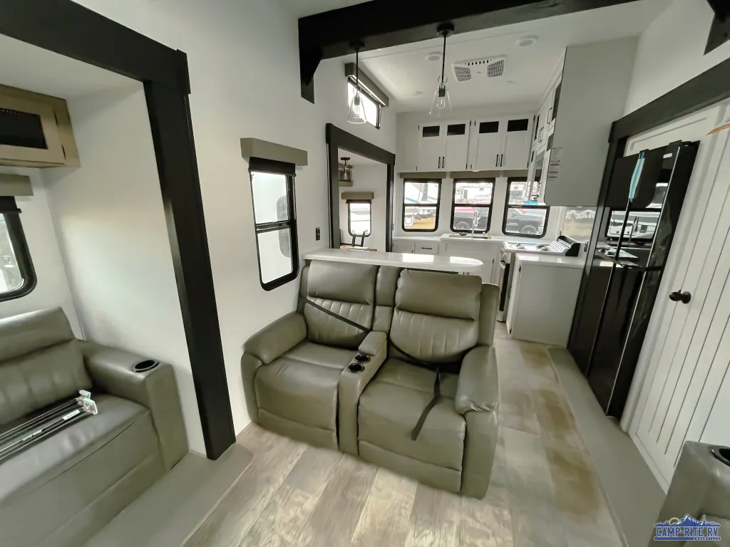 2027 Forest River Puma Vista 403LFT — Photo 5