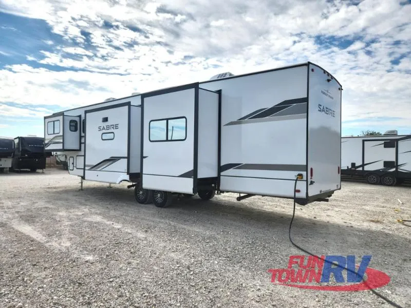 2026 Forest River Sabre 37FLH - Photo 4