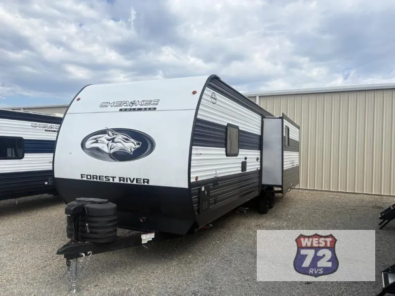 2025 Forest River Cherokee Wolf Den 274WK - Photo 3