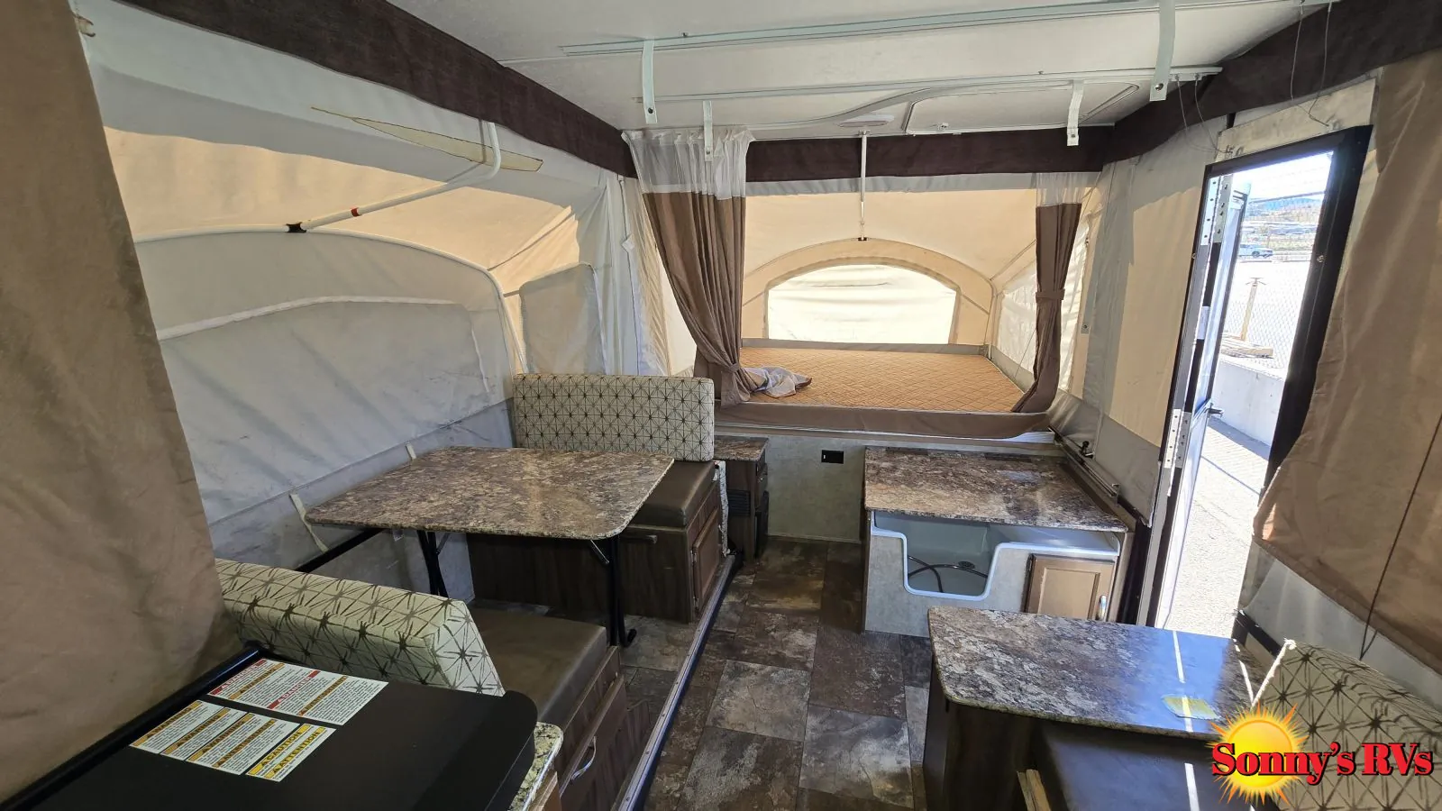 2017 Coachmen V-Trec V3 - Photo 4