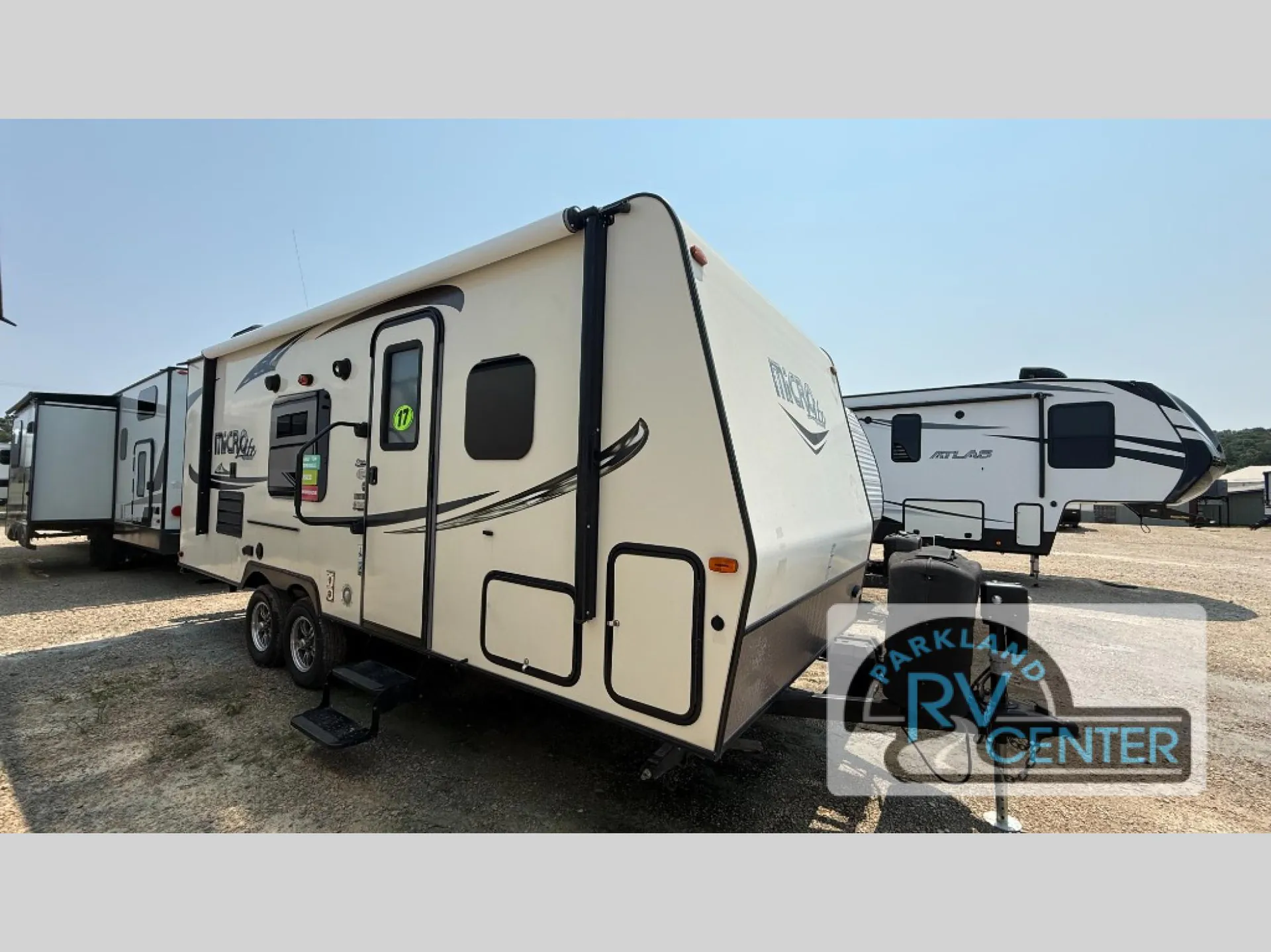 2017 Forest River Flagstaff Micro Lite 23LB - Photo 2