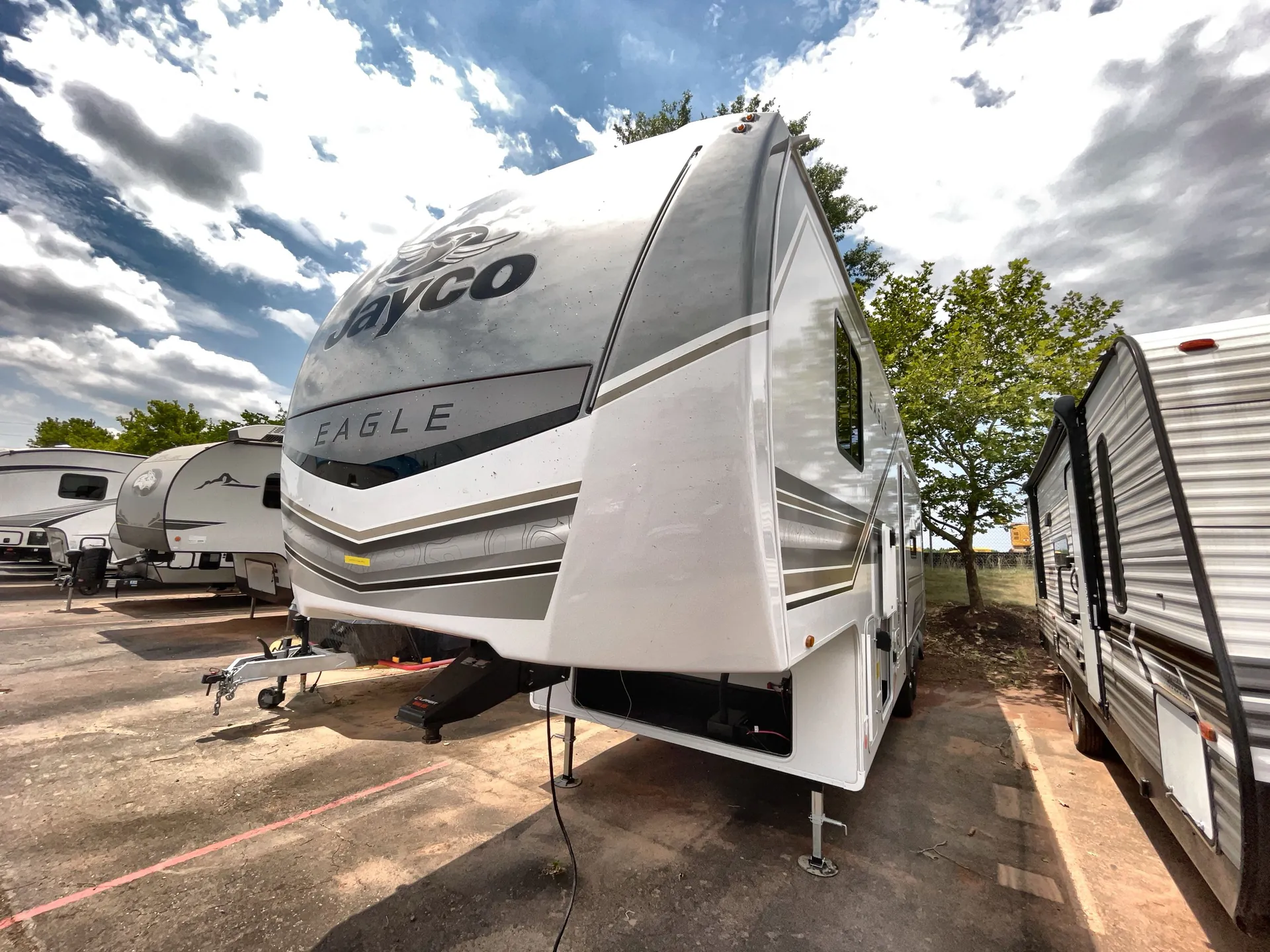 2027 Jayco Eagle 29RLC - Photo 2
