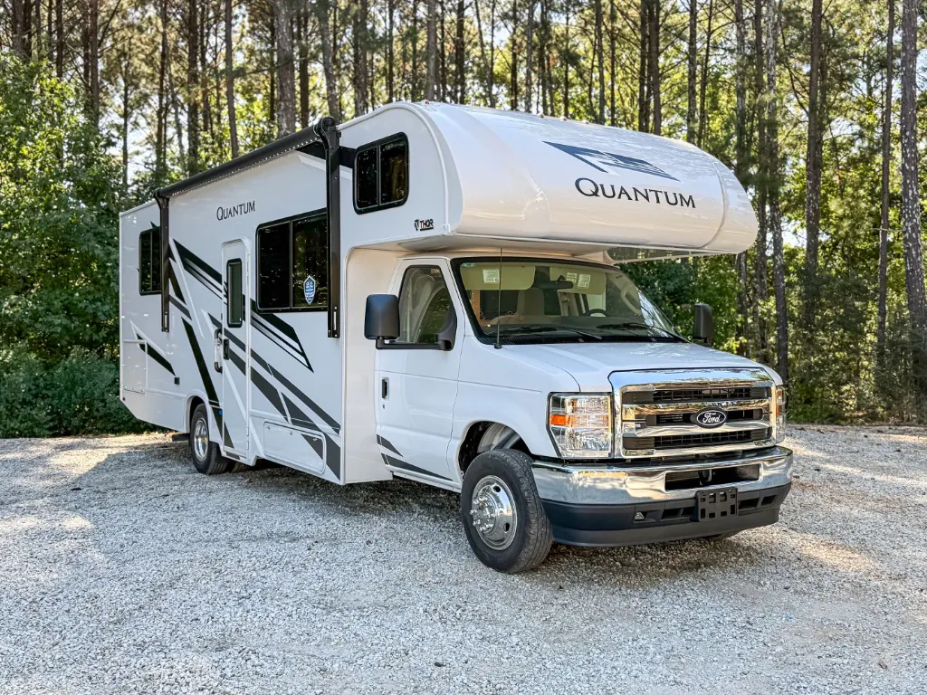 2026 Thor Motor Coach Quantum LZ28 - Photo 2