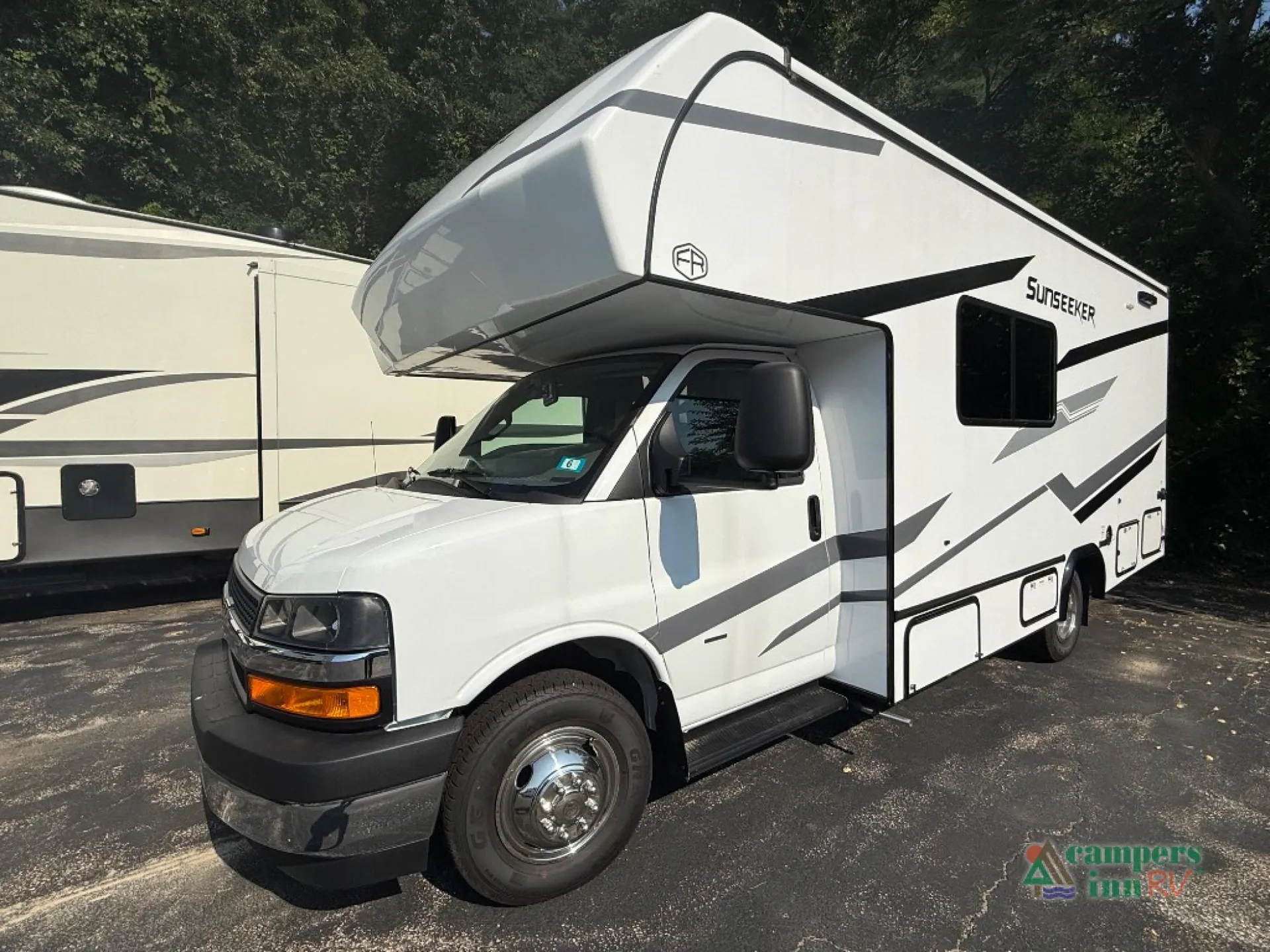2026 Forest River Sunseeker 2350 LE - Photo 3