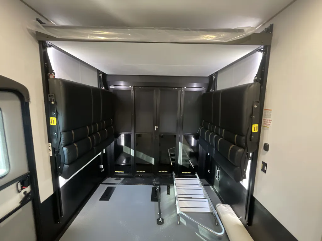 2026 Keystone Raptor 441, Photos photo 23
