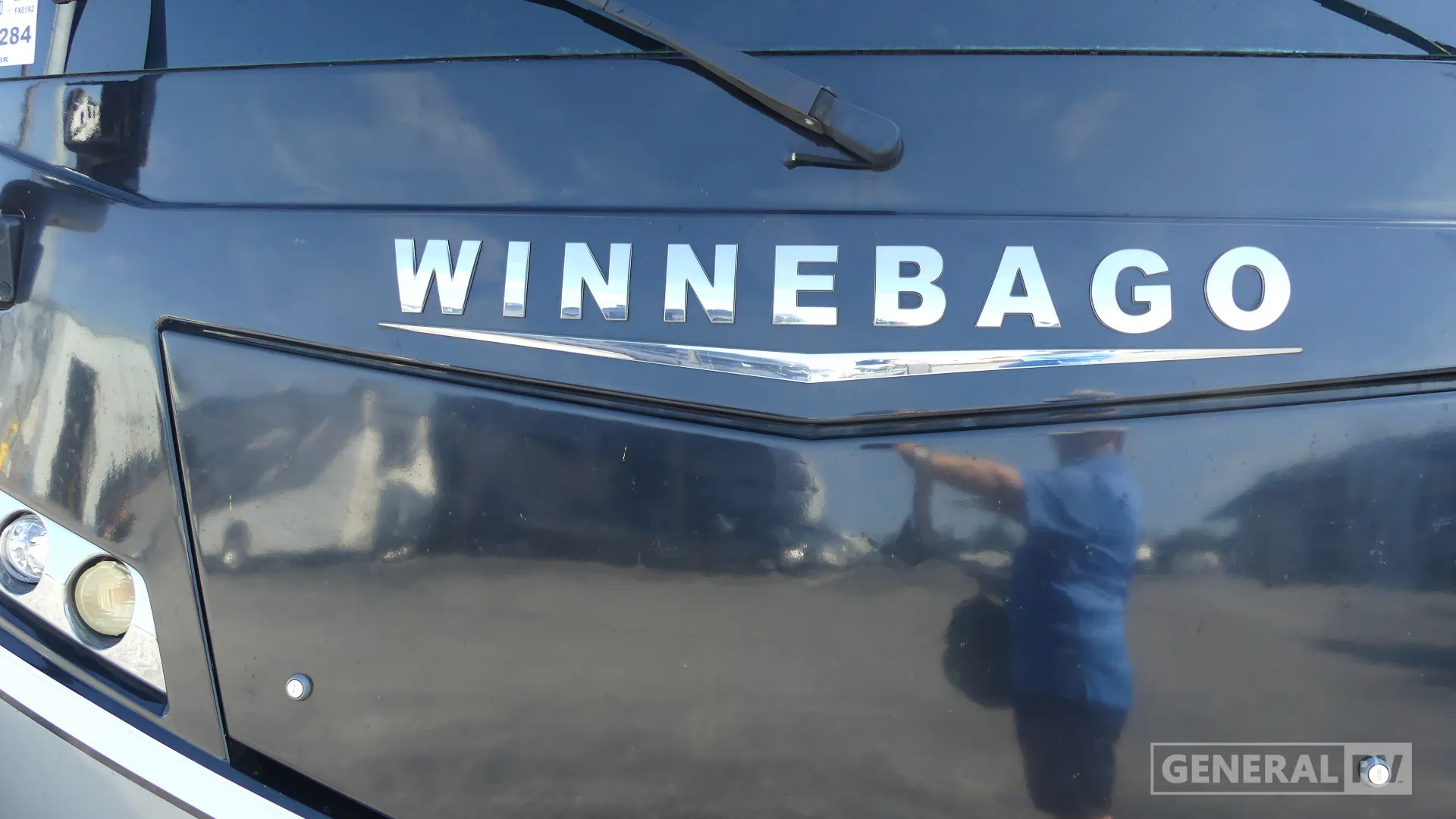 2014 Winnebago Forza 38R - Photo 2