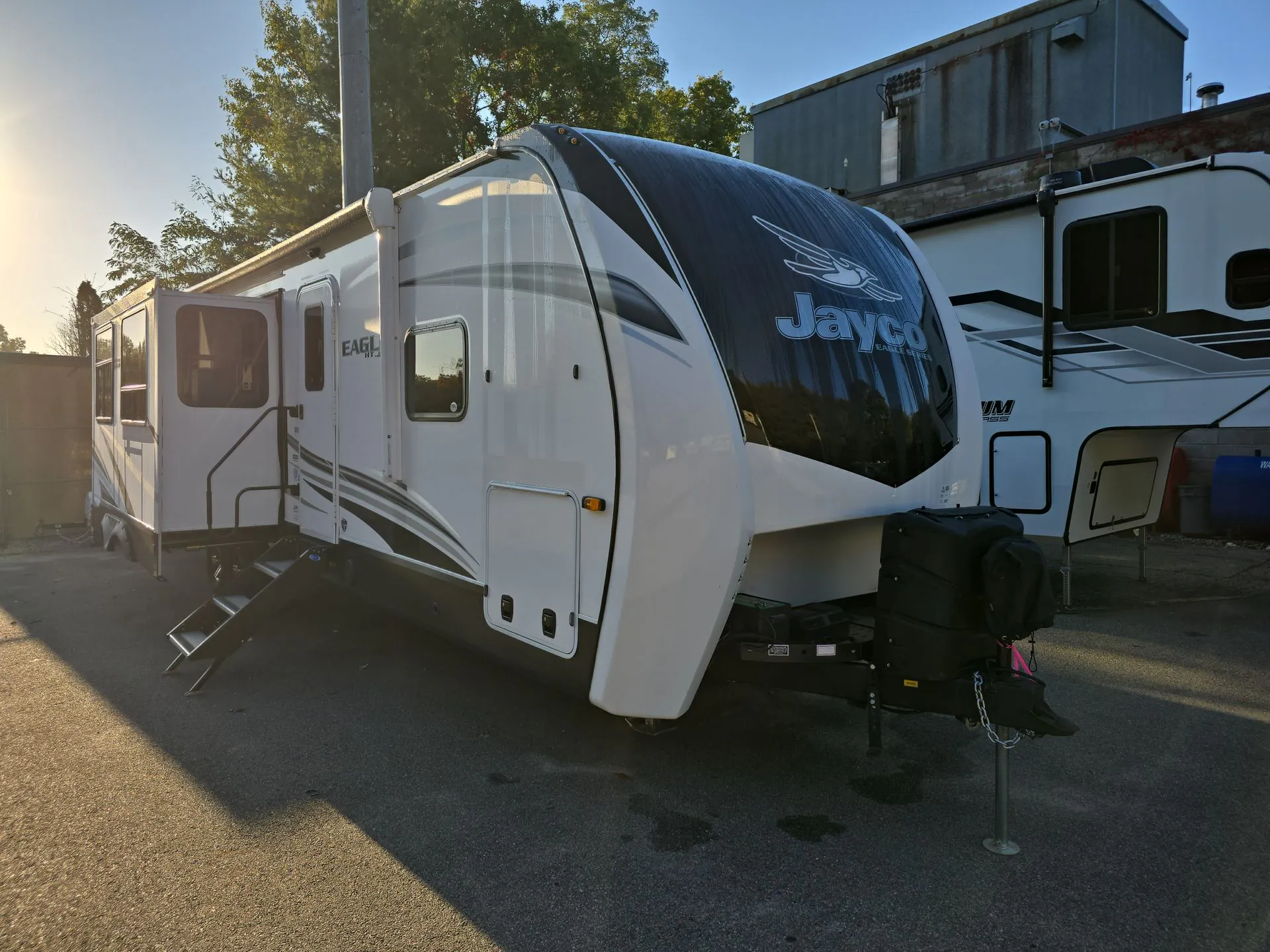 2023 Jayco Eagle 312BHOK - Photo 2
