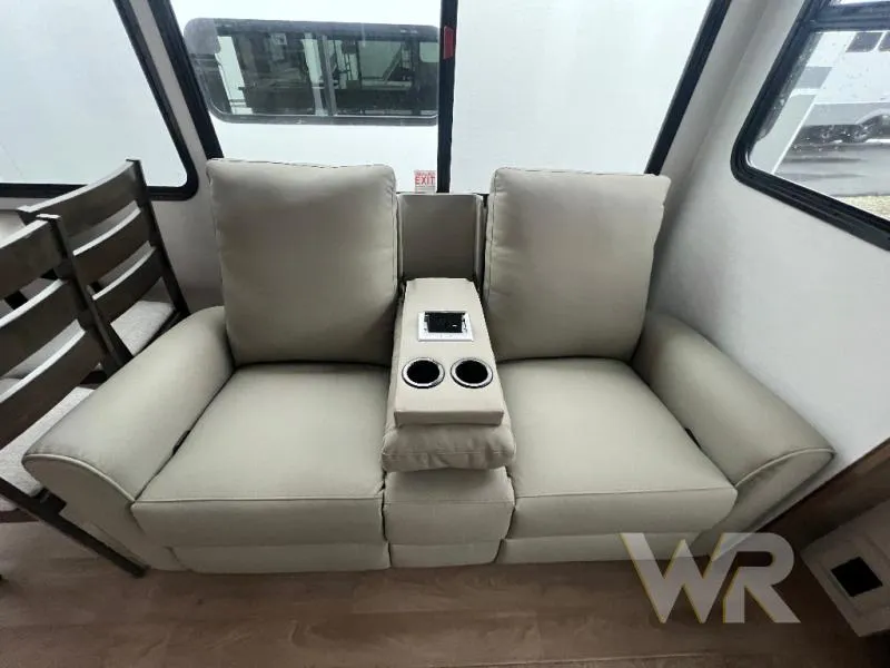 2027 Alliance RV Avenue 29RL - Photo 4