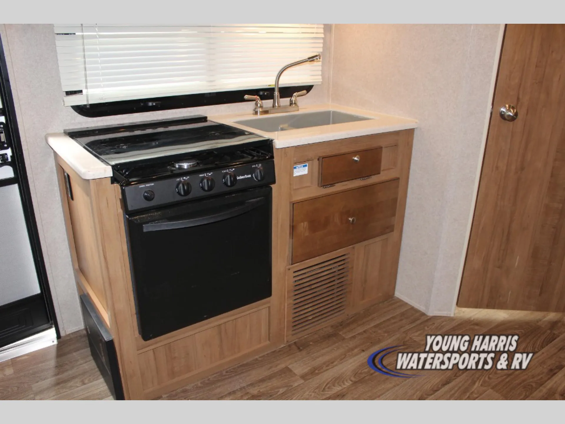 2019 Forest River Flagstaff Micro Lite 21DS - Photo 4