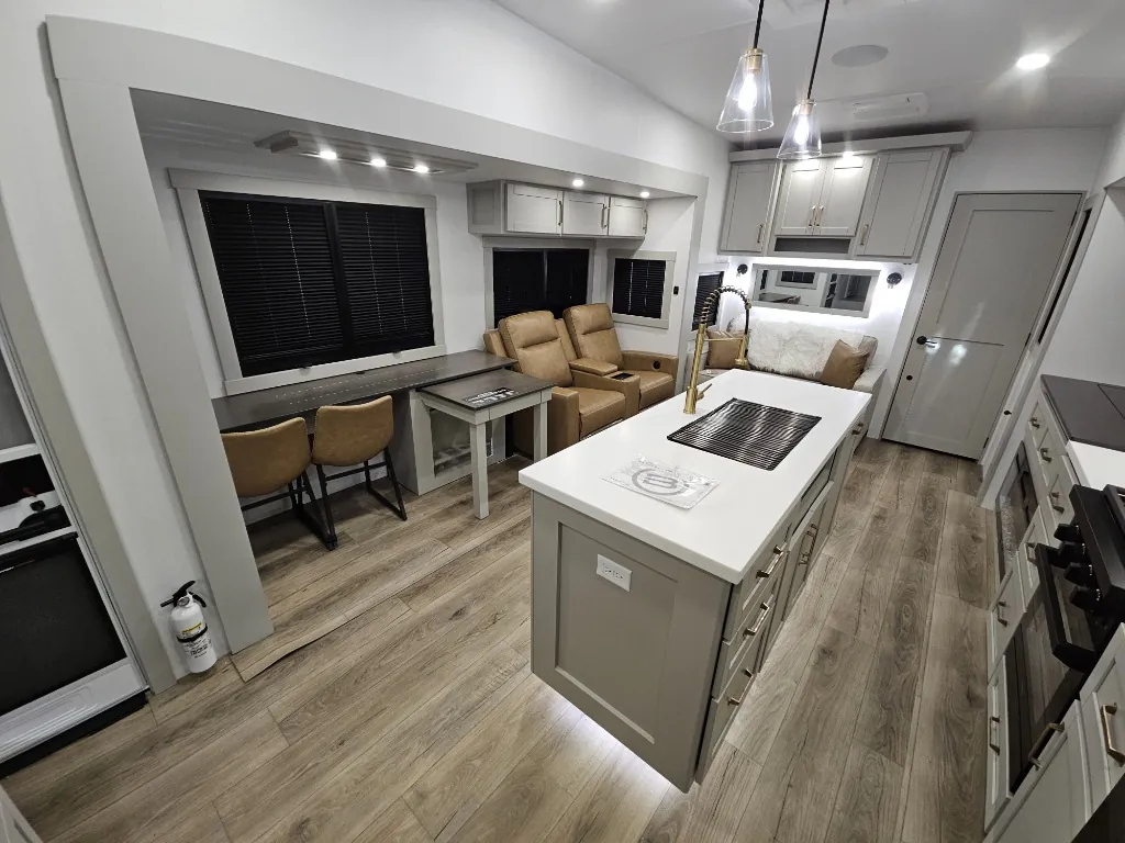 2026 Brinkley Model Z 3515, Kitchen photo 2