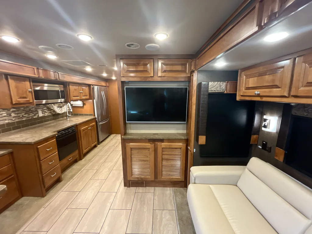 2016 Tiffin Open Road Allegro 34 PA, Photos photo 14
